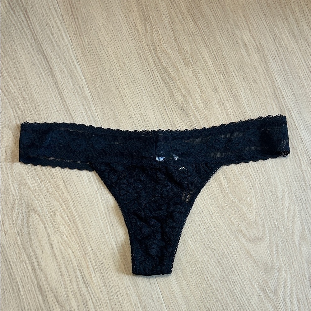 On Gossamer Lace Brazilian Thong Panty XS/S